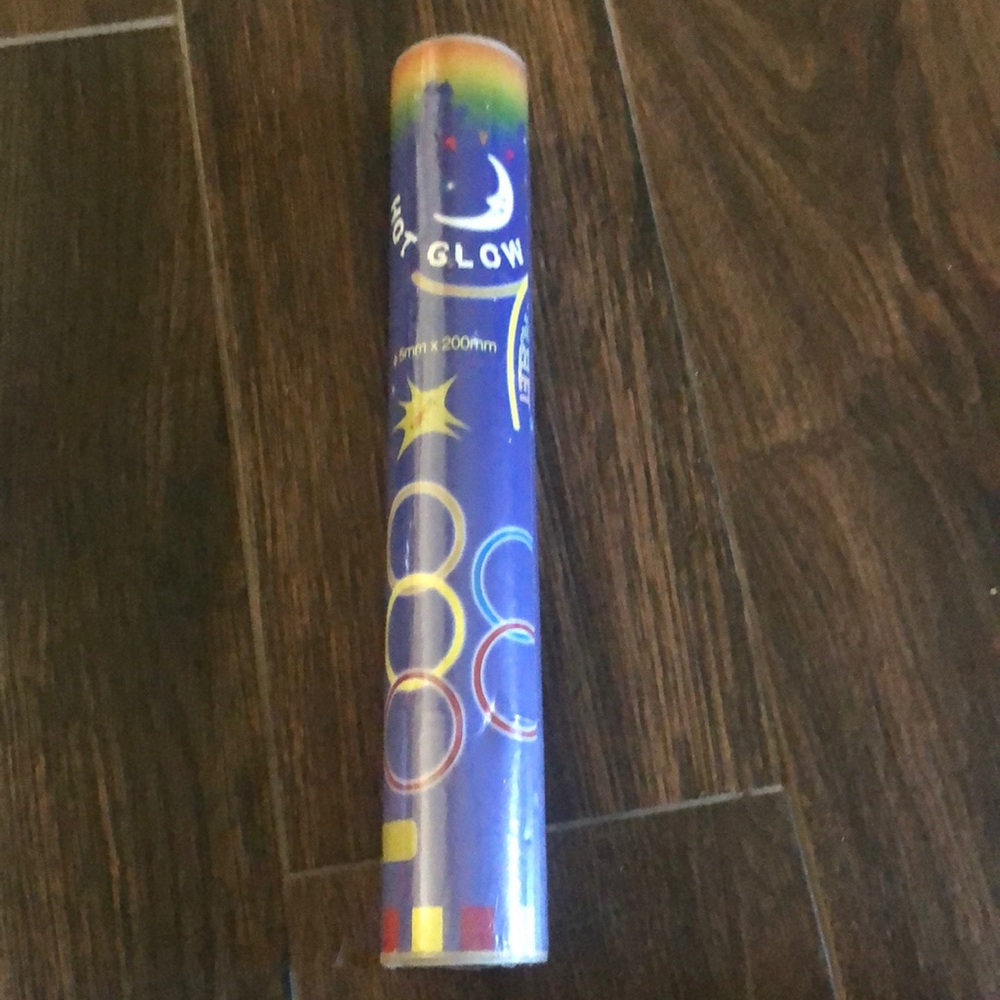 Glow Necklaces/Bracelets 50 pieces